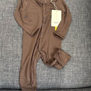BRAND NEW WITH TAGS Kyte BABY Bamboo Brown Pajamas